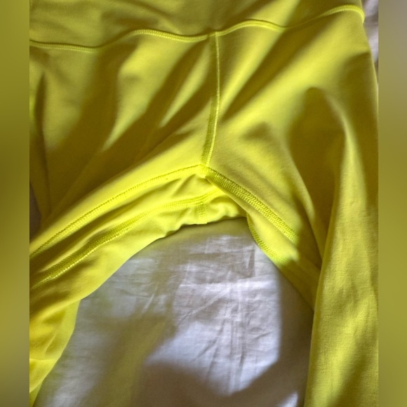 Lululemon - Picture 6 of 9